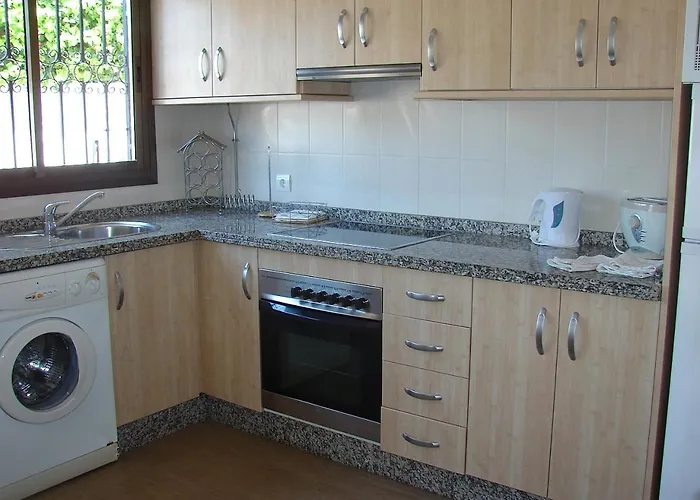 Nueva 79 Menyber Нерха